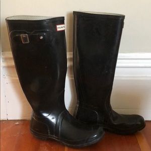 Black tall Hunter rain boots size women’s 8